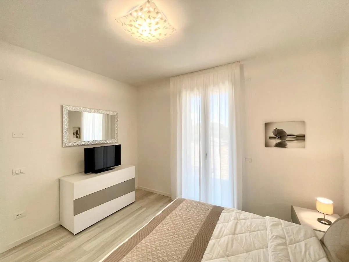 C Palace - Carraro Immobiliare Jesolo - Family Apartments
